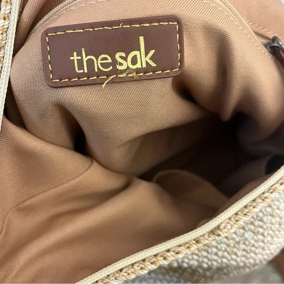 The Sak sequoia Woven Tan and Cream Hobo Bag read description - Picture 9 of 11